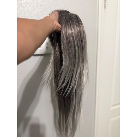 NEW 28 inch Long Ombre ash blonde glueless wig - Picture 2 of 6